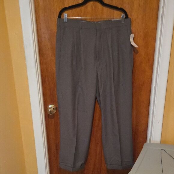 Gray Dress Pants with Straight Leg Design - Picture 6 of 6
